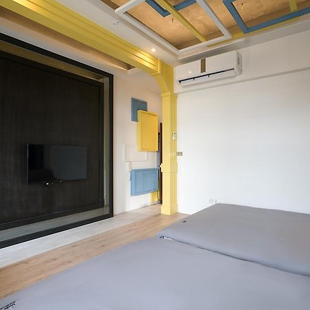 琉球茶室 現代館 Bed & Breakfast Xiaoliuqiu Exterior photo