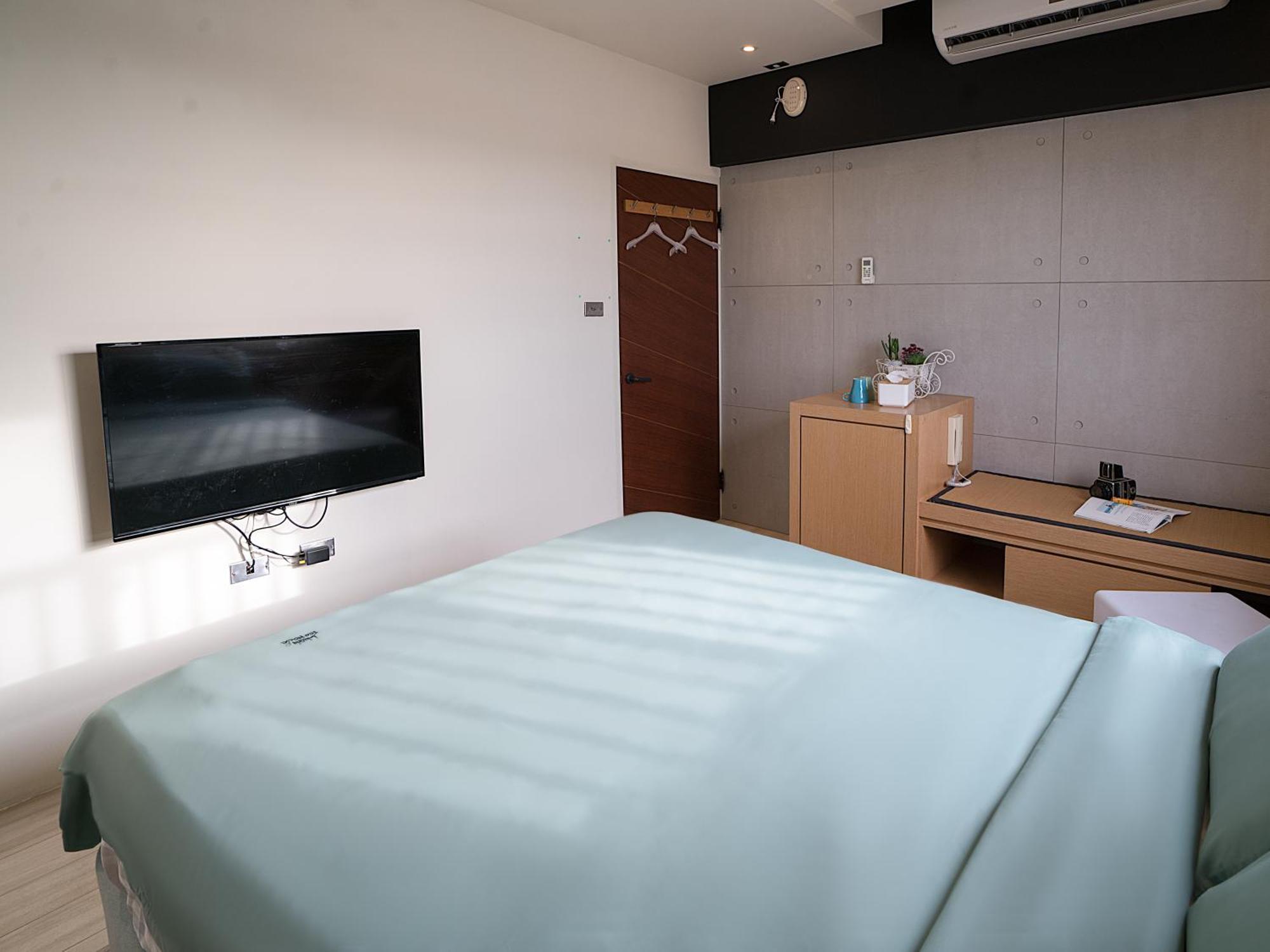 琉球茶室 現代館 Bed & Breakfast Xiaoliuqiu Exterior photo