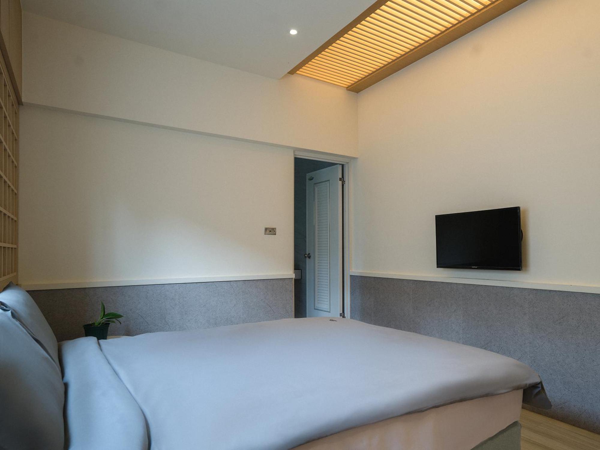 琉球茶室 現代館 Bed & Breakfast Xiaoliuqiu Exterior photo