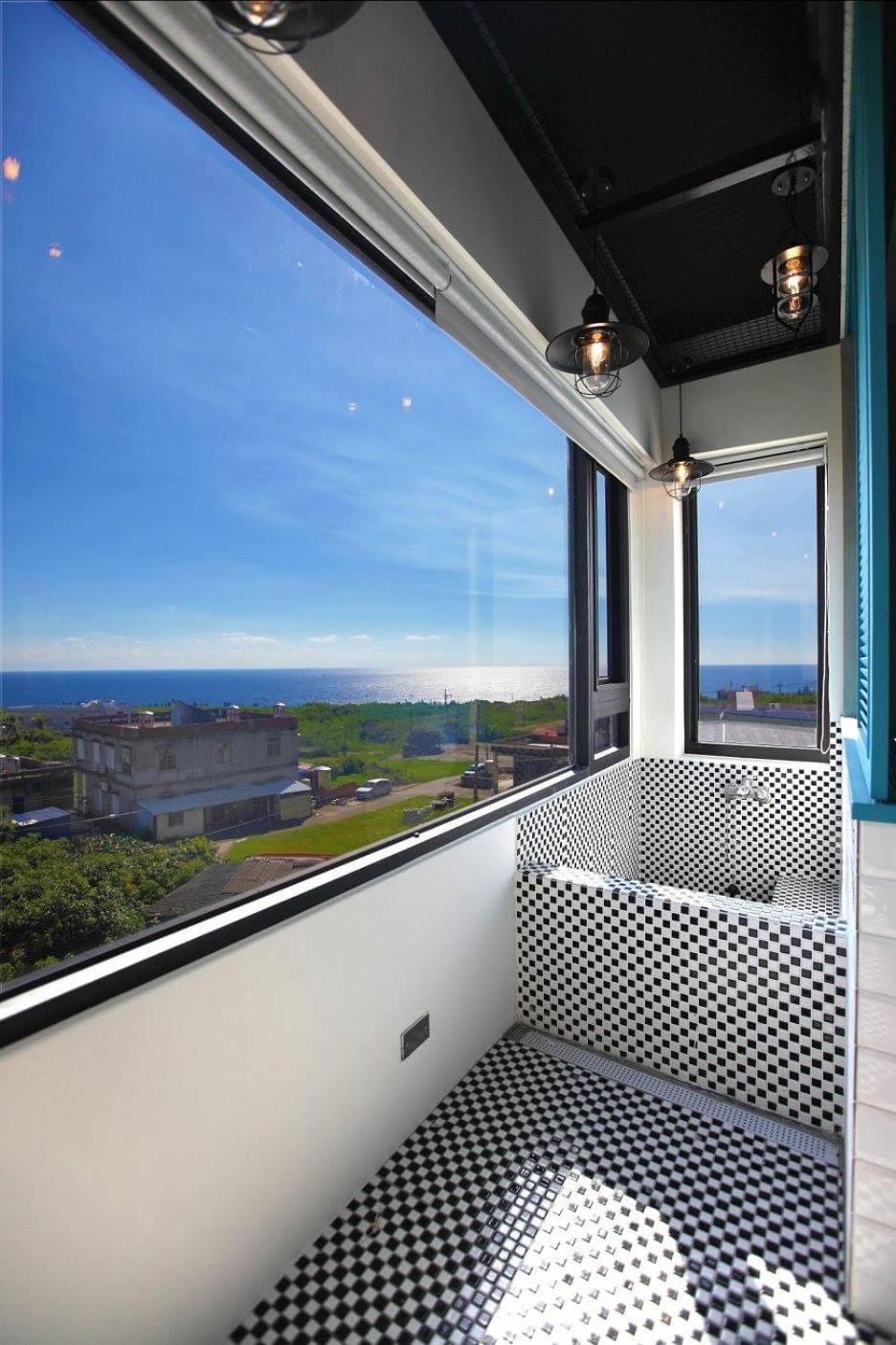 琉球茶室 現代館 Bed & Breakfast Xiaoliuqiu Exterior photo